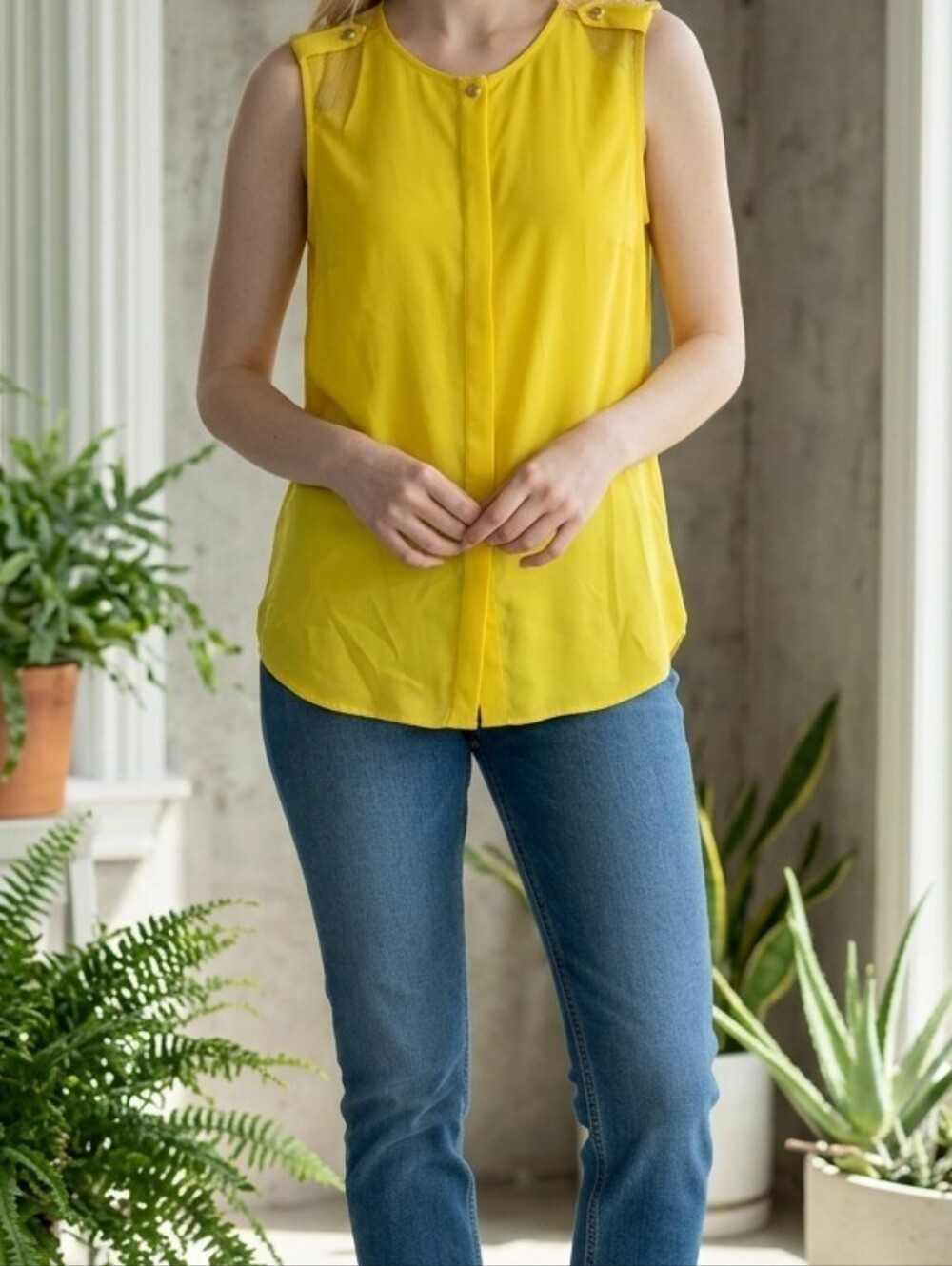 Michael Kors Bright Yellow Sleeveless Button-Front Camisole Women's Size 6